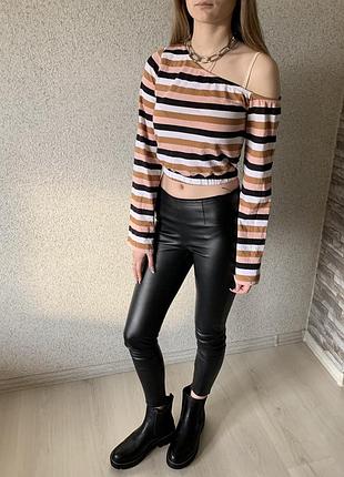 Класний топ на одне плече від na-kd