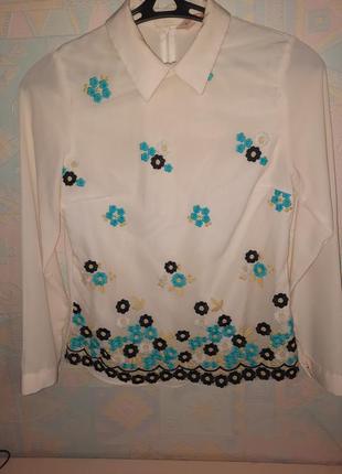 Блузка с вышивкой1 фото
