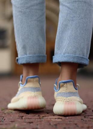 Жіночі кросівки adidas yeezy boost 350 v2 “linen“ reflective8 фото