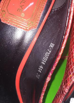 Вишукані голографічні туфлі naytilye , натуральна шкіра8 фото