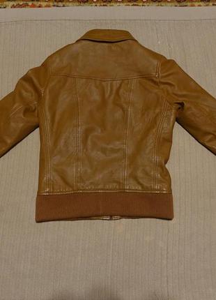 Мягчайшая короткая кожаная куртка карамельного цвета pimkie paris франция 10 р.8 фото