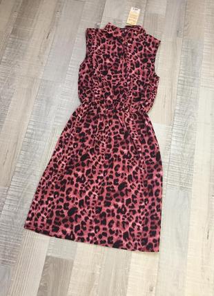 Рожеве леопардове плаття