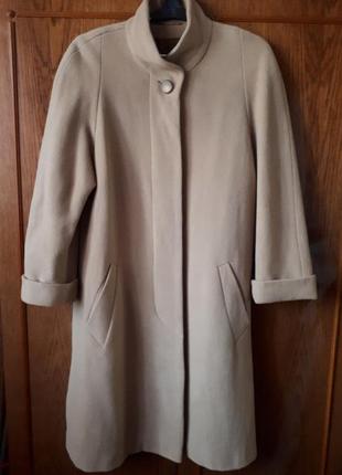 Кашемировое пальто со съёмным капюшоном-воротником.3 фото