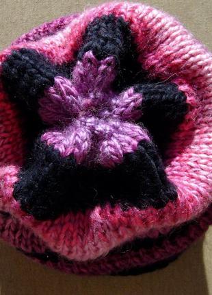 Женская шерстяная вязанная шапка.2 фото