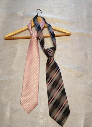 Краватка фірмовий, дуже крутий