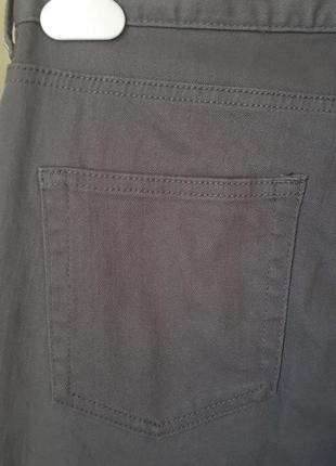 Женские джинсы скинни серого цвета4 фото