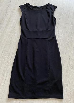 Плаття футляр