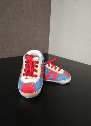 Кроссовки-пинетки