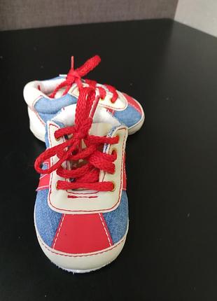 Кроссовки-пинетки