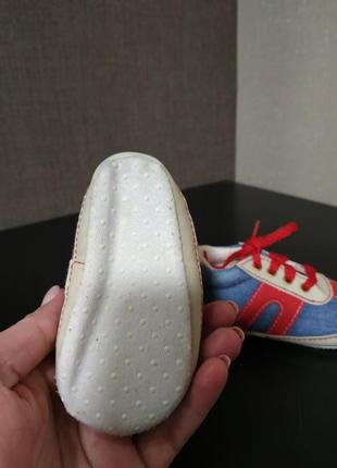 Кроссовки-пинетки