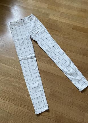 Pull bear скинни джинси skinny 32 xs xxs 24 білі сірі клітка