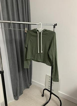 Продам вкорочену кофтинку h&m 3