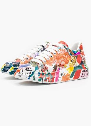 121623611 alexander mcqueen custom graffiti 1800 vestidos de Alexander McQueen
