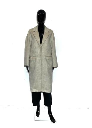 Відмінне пальто в довжині міді в стилі оверсайз на кнопках