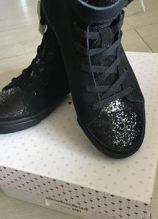 Высокие кеды ugg