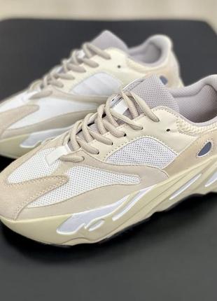 Женские кроссовки adidas yeezy boost 700 white beige 36-37-38-39-40