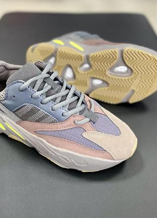 Женские кроссовки adidas yeezy boost 700 grey brown  36-37-38-394 фото