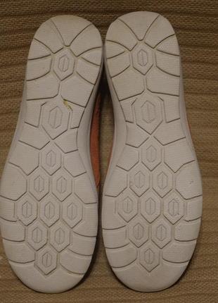 Легкі літні перфоровані замшеві кросівки коралового кольору clarks англія 39 р.10 фото
