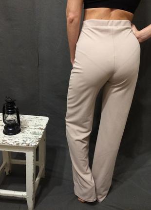 Пудровые брюки в бельевом стиле с высокой посадкой boohoo4 фото