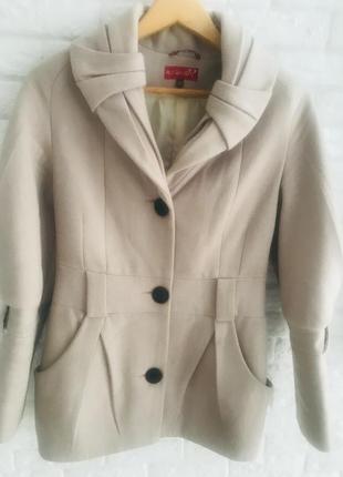 Пальто демисезон со стразами с декором демісезонне пальто демисезонное