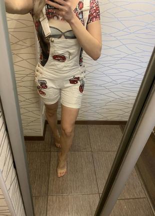 Нереальний джинсовий комбінезон