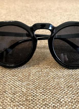Новые солнцезащитные очки ( круглые - черные)1 фото