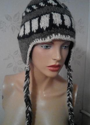 Шерстяная шапка ушанка