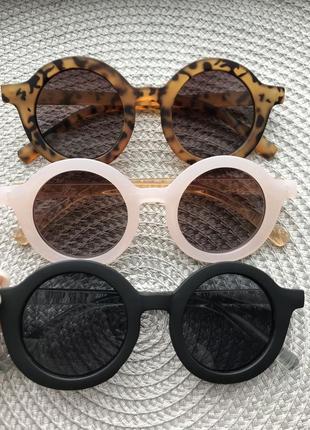 Солнцезащитные очки , сонцезахисні окуляри3 фото