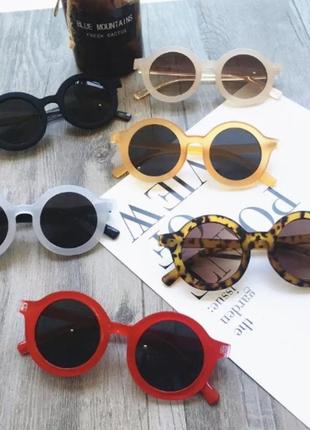 Солнцезащитные очки , сонцезахисні окуляри9 фото