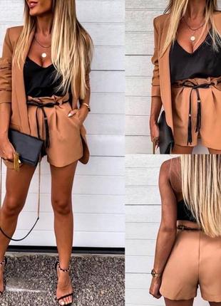 Костюм тройка с шортами стильный