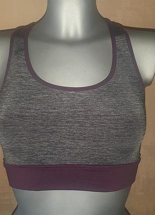Спортивный топ
