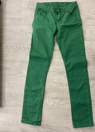 Зелені смарагдові джинси