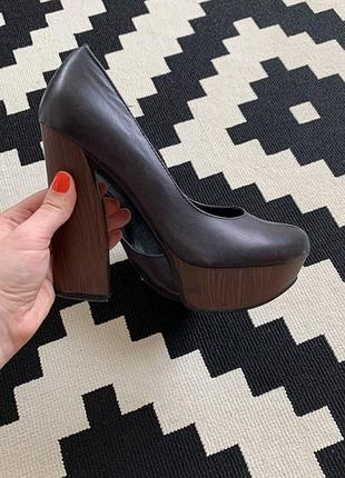 Туфли на платформе