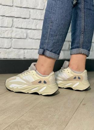 Кроссовки женские адидас adidas yeezy boost 700 v2 analog2 фото