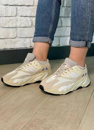 Кроссовки женские адидас adidas yeezy boost 700 v2 analog