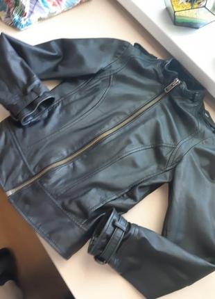 Фирменная кожаная куртка mng casual р-р xs (на подростка или очень худенькую).3 фото