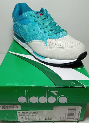 Diadora intrepid premium sneakers blue.