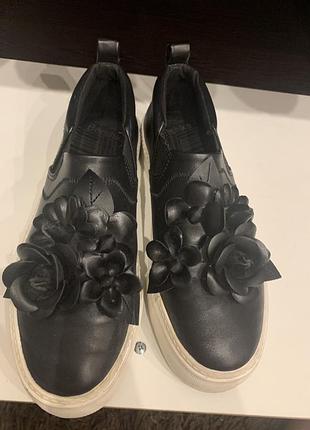 Слипоны bershka 2