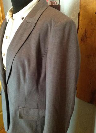 Достойный приталенный пиджак в полоску бренда marks & spencer, р. 56-583 фото