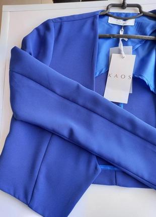 Укороченный пиджачок синего цвета2 фото