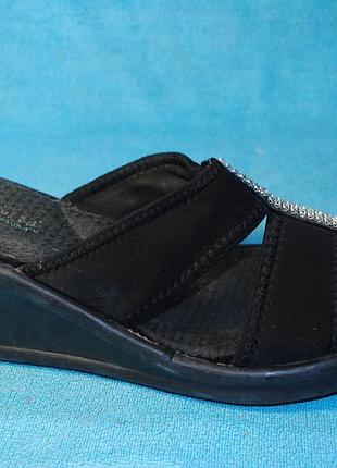 Skechers  шлепанцы  38 размер