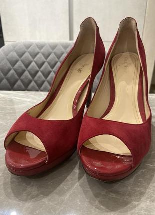 Брендові червоні туфлі на каблуку cole haan7 фото