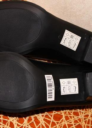Туфли, лоферы женские на каблуке 38р.8 фото