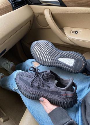 Кросівки yeezy 350 v2 black reflective кросівки2 фото