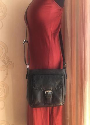 Добротная практичная кожаная сумка кросс боди, натуральная кожа,1 фото
