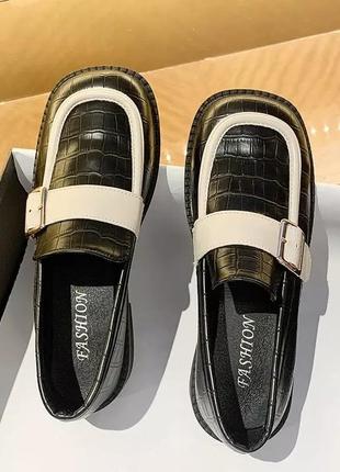 Стильні туфлі новинка