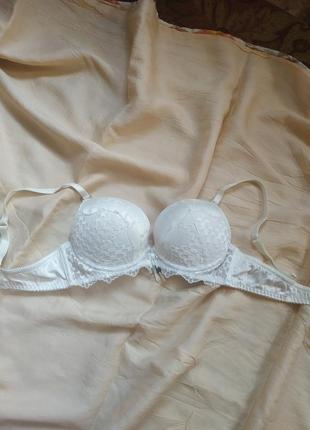 Бюстгальтер