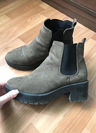 Демисезонные ботинки челси