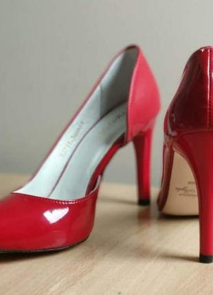 Ефектні червоні туфлі обмін дніпро