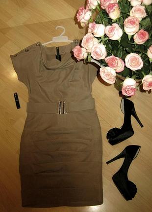 Стильное платье